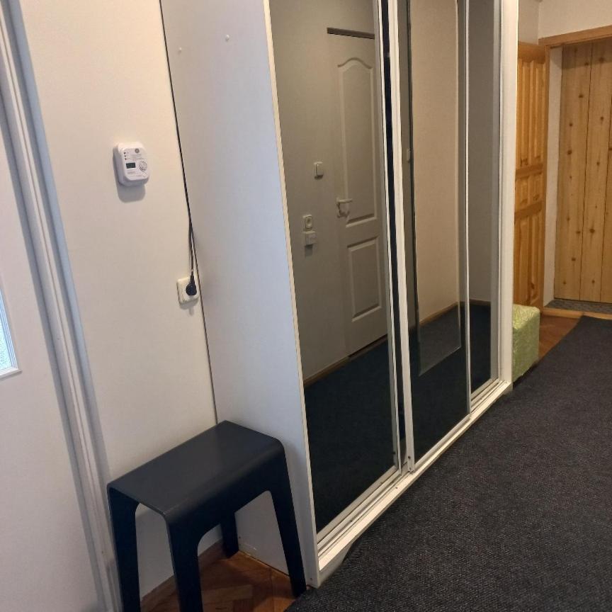 Large 3-room In A Historic House Huoneisto Tallinna